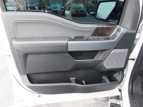 Used 2023 Ford F150 Lariat image 28