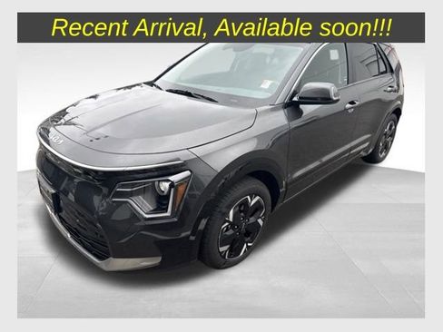 Certified 2024 Kia Niro Wind w/ Wind Preserve Package FWD image 1