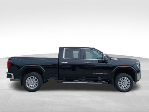 Used 2024 GMC Sierra 3500 SLT w/ SLT Premium Package image 6