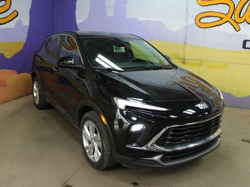 Used 2025 Buick Encore GX Preferred FWD image 2