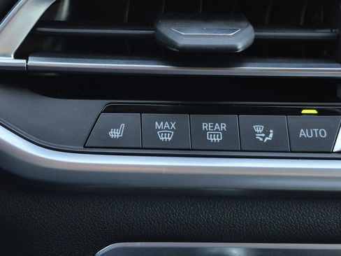 Used 2020 BMW X5 sDrive40i w/ Premium Package image 24