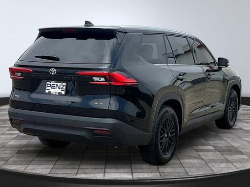 Used 2024 Toyota Grand Highlander AWD image 7