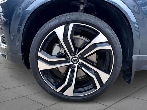 Used 2024 Volvo XC90 B6 Ultimate w/ Lounge Package image 11