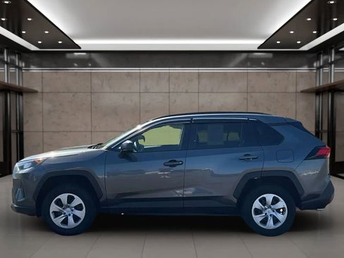 Used 2019 Toyota RAV4 LE image 2