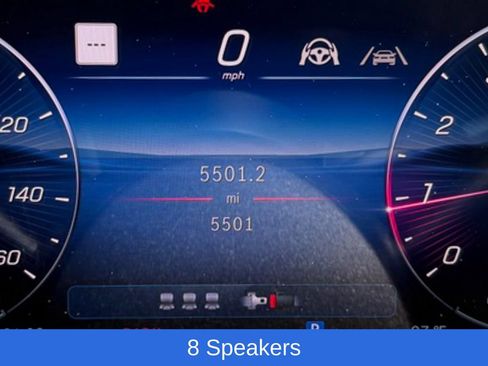 Used 2025 Mercedes-Benz GLC 300 4MATIC image 3