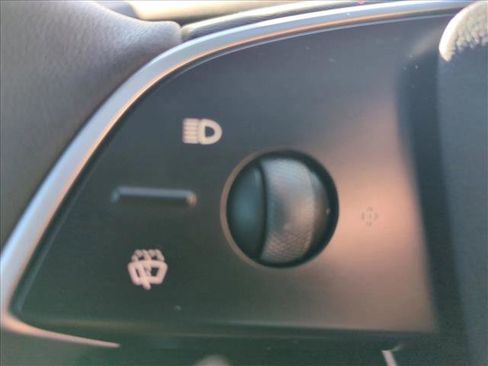 Used 2026 Tesla Model Y AWD image 13