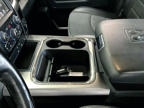 Used 2016 RAM 1500 Sport w/ Black Ram 1500 Sport Group image 17