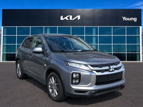 Used 2021 Mitsubishi Outlander Sport ES FWD image 1