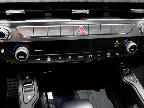 Used 2024 Kia Telluride SX AWD/4WD image 35
