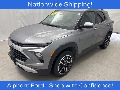 Used 2025 Chevrolet TrailBlazer LT AWD/4WD image 5