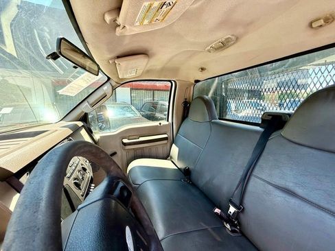 Used 2009 Ford F550 2WD Regular Cab Super Duty image 14