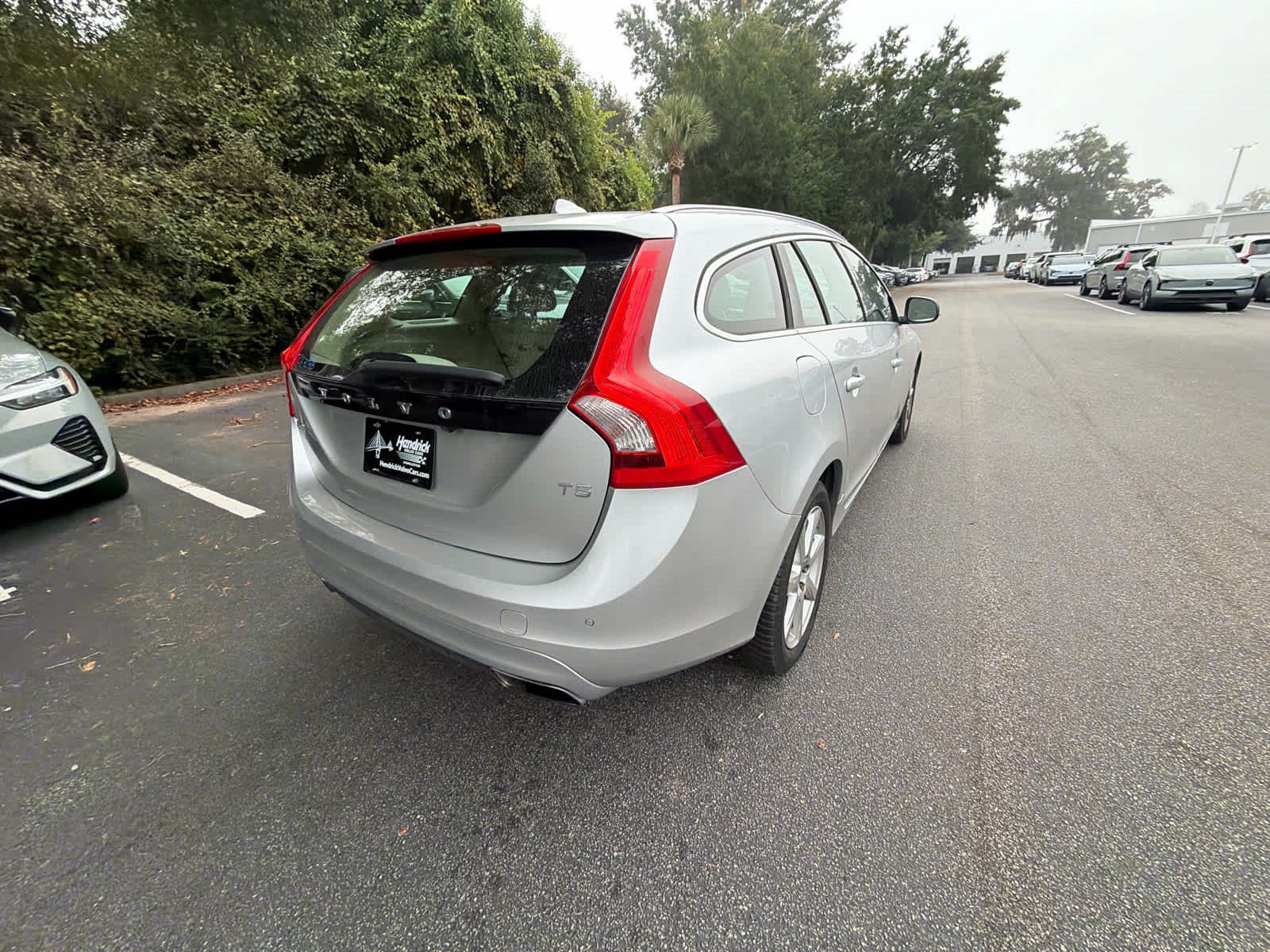 Used 2016 Volvo V60 T5 Platinum FWD image 14