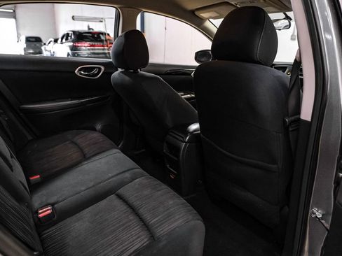 Used 2019 Nissan Sentra SV FWD image 36