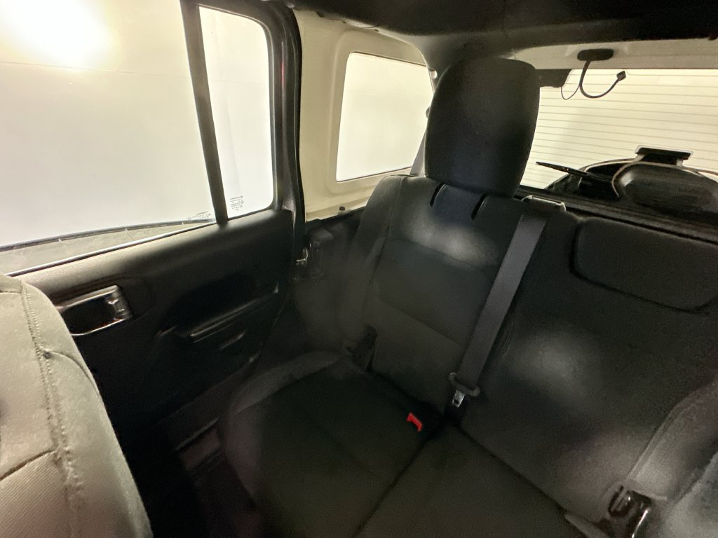 Used 2021 Jeep Wrangler Unlimited Sport AWD/4WD image 12