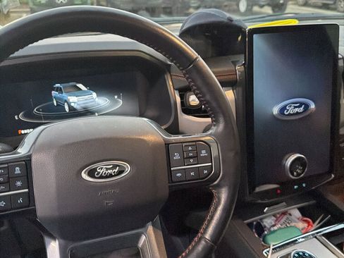 Certified 2022 Ford Expedition Timberline image 18