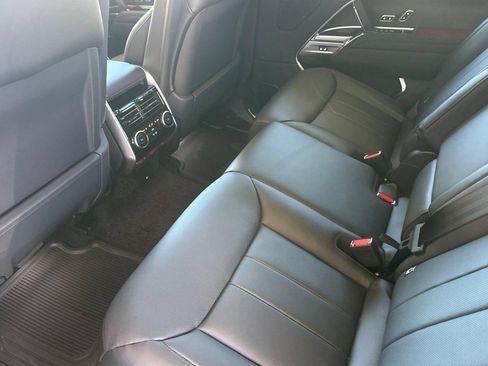 New 2026 Land Rover Range Rover Long Wheelbase SE AWD/4WD image 26