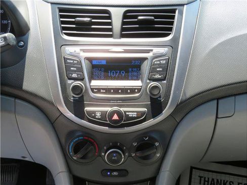 Used 2016 Hyundai Accent SE FWD image 6
