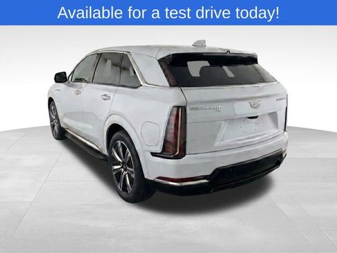 Used 2025 Cadillac Escalade IQ Luxury 2 w/ LPO, Premium Carpet Package AWD/4WD image 3