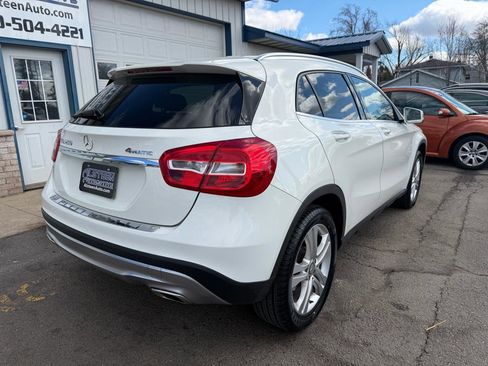 Used 2017 Mercedes-Benz GLA 250 4MATIC image 3