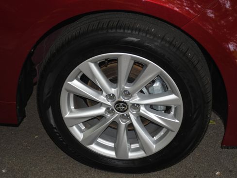 Used 2026 Toyota Corolla LE w/ LE Premium Package FWD image 20