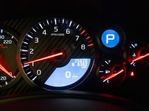 Used 2021 Nissan GT-R Premium AWD/4WD image 22