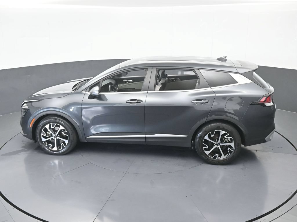 Used 2024 Kia Sportage EX FWD image 47