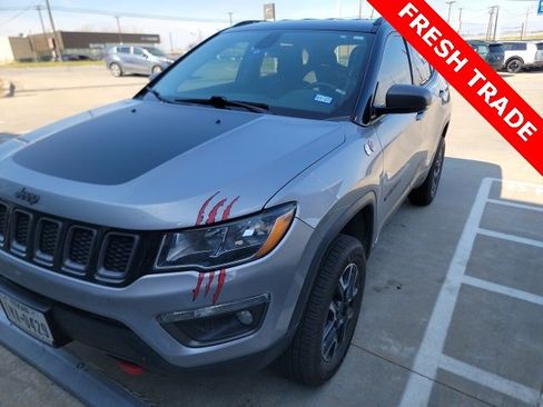 Used 2019 Jeep Compass Trailhawk w/ Leather Interior Group image 2