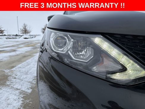 Used 2019 Nissan Rogue Sport SL w/ Premium Package image 37