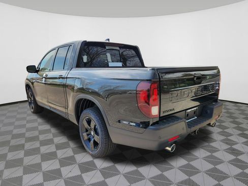 New 2026 Honda Ridgeline Black Edition image 3