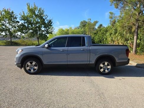 Used 2025 Honda Ridgeline RTL image 2