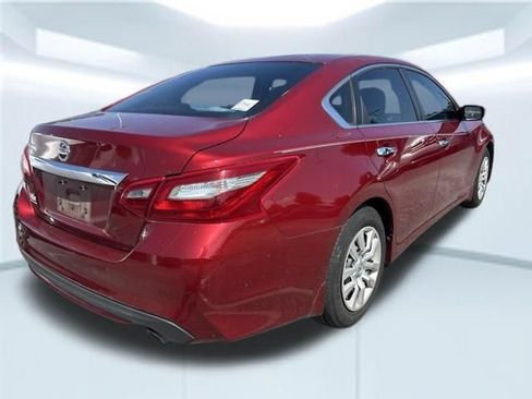 Used 2018 Nissan Altima 2.5 S w/ S Convenience Package FWD image 6