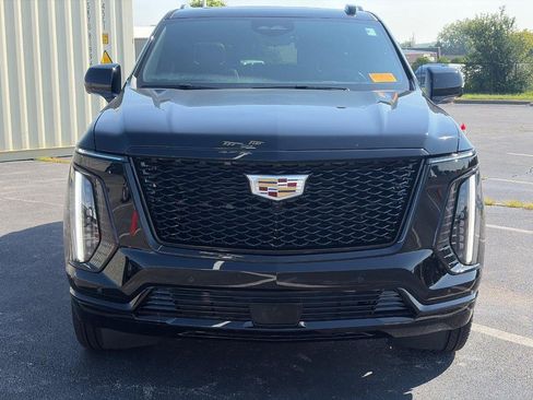 Used 2025 Cadillac Escalade Sport w/ Touring Package AWD/4WD image 2
