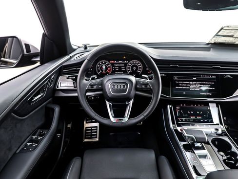 New 2026 Audi RS Q8 performance image 4