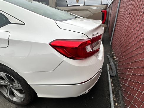 Used 2018 Honda Accord EX-L image 4