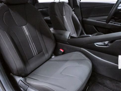 Certified 2026 Hyundai Elantra Sport FWD image 14