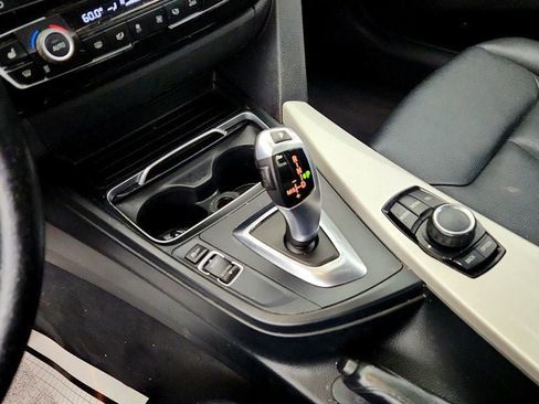 Used 2016 BMW 320i xDrive Sedan AWD/4WD image 14