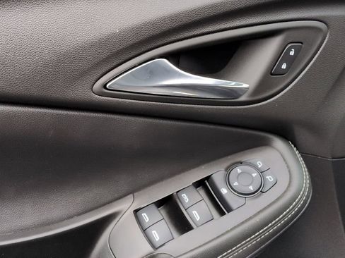 Used 2023 Buick Encore GX Select w/ Sport Touring Package FWD image 24