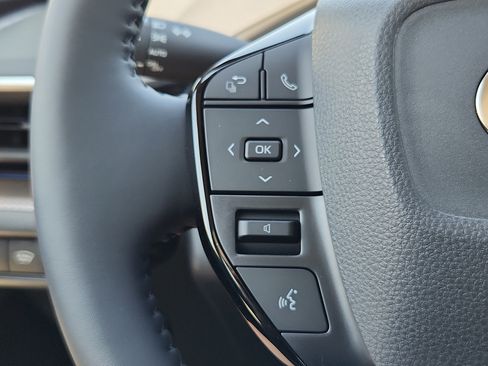 New 2026 Toyota Prius Limited w/ Limited Premium Package FWD image 19