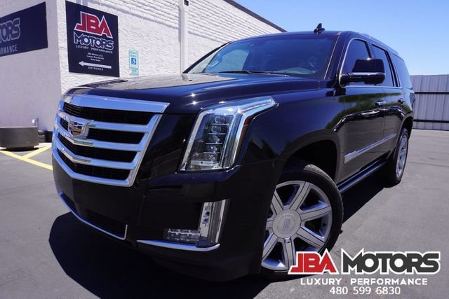 Used 2018 Cadillac Escalade Premium Luxury AWD/4WD image 59