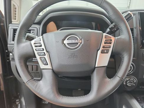 Used 2024 Nissan Titan SV w/ SV Convenience Package AWD/4WD image 23
