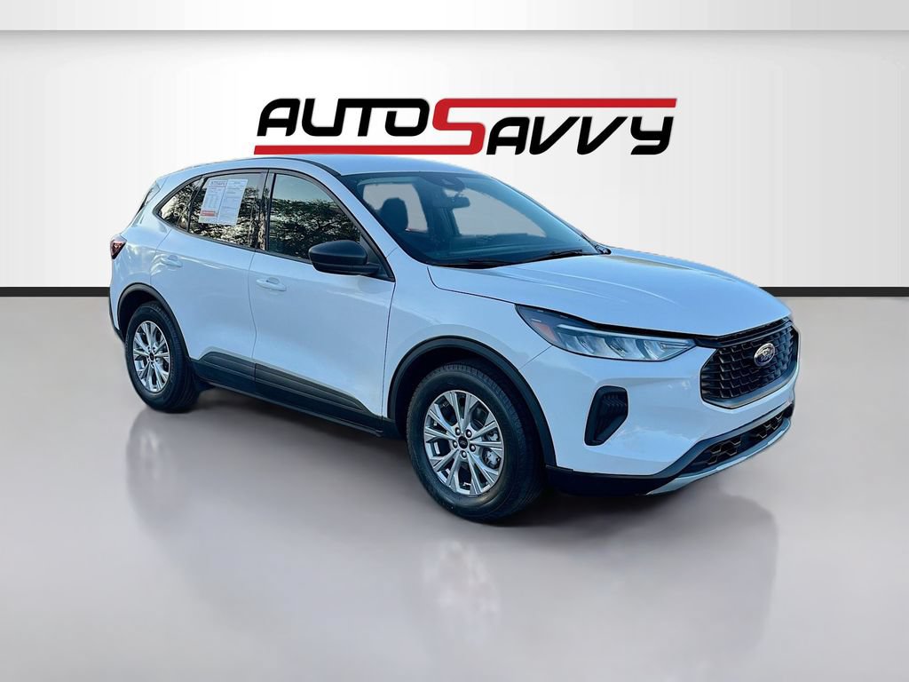 Used 2025 Ford Escape Active FWD image 1