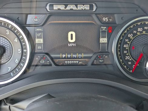 Used 2023 RAM 1500 Laramie AWD/4WD image 23