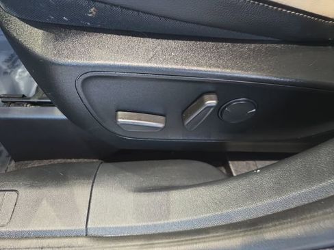 Used 2020 Ford Escape SEL image 25