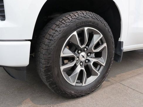 Used 2022 Chevrolet Silverado 1500 RST AWD/4WD image 8