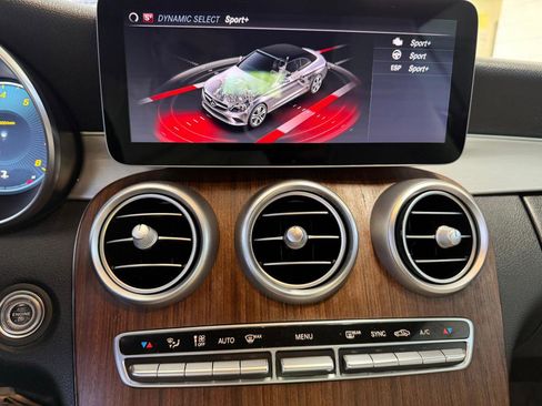 Used 2019 Mercedes-Benz C 300 Cabriolet image 40