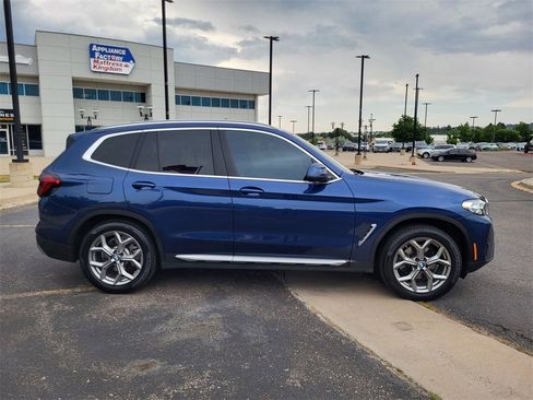 Used 2024 BMW X3 xDrive30i w/ Premium Package image 3