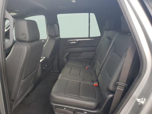 Used 2025 Chevrolet Tahoe Z71 AWD/4WD image 10