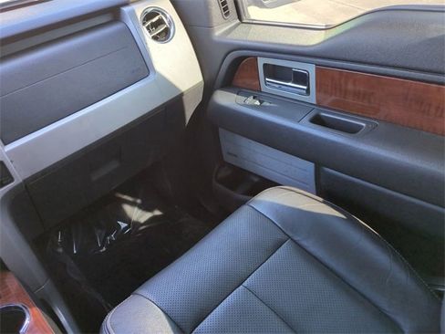 Used 2010 Ford F150 Lariat image 17