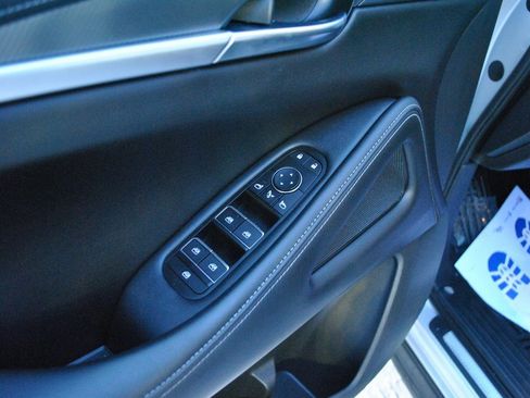 Used 2023 INFINITI QX60 Luxe image 16