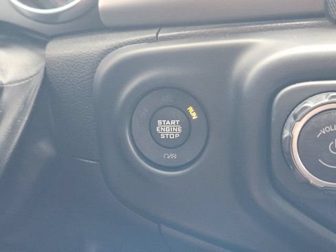 Used 2022 Jeep Wrangler Unlimited Sport AWD/4WD image 21